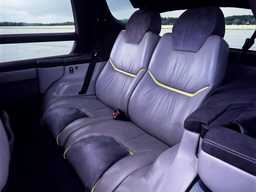 Mercedes-Benz F100 Concept 1991 года  (фото 2 из 12)